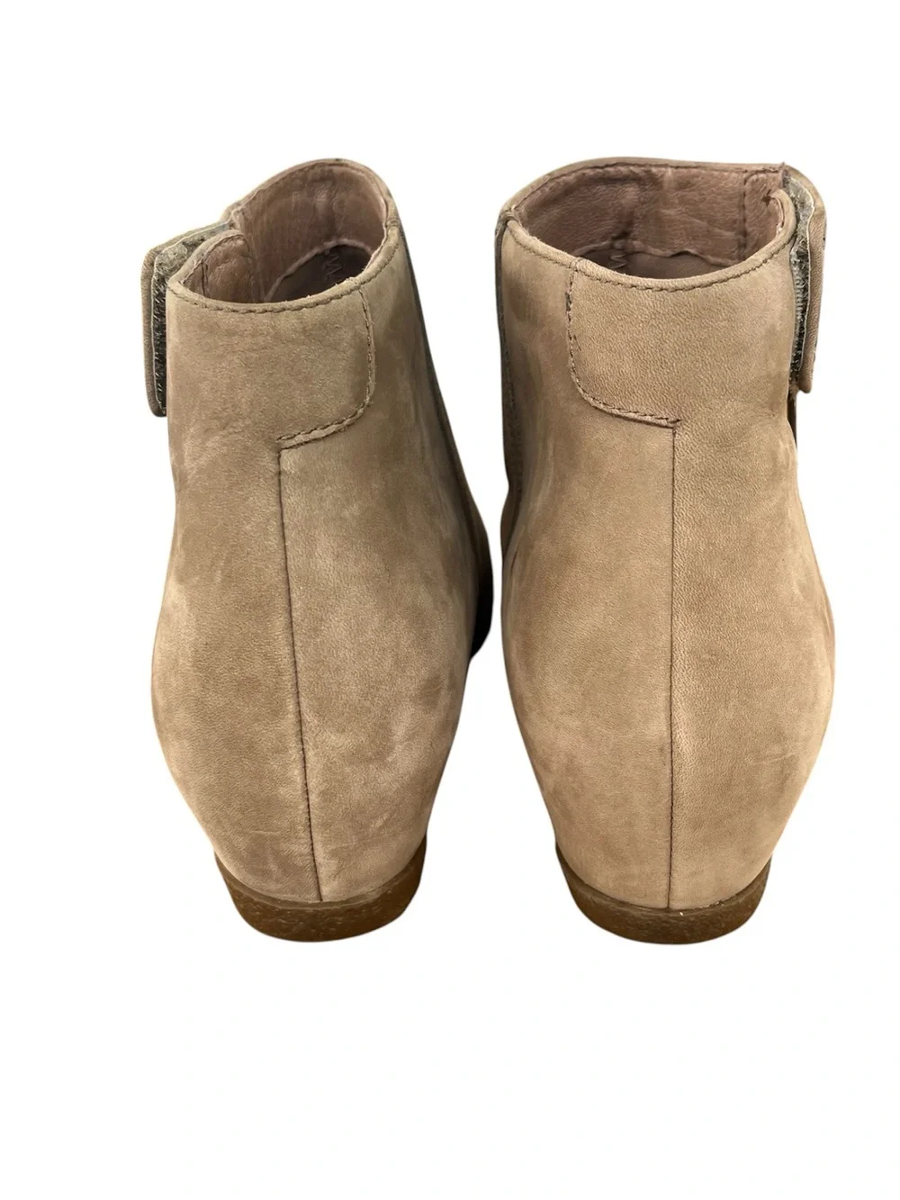 Dansko Leanna Bootie Wedge Taupe Burnished Nubuck Leather Size 37 (6.5-7)